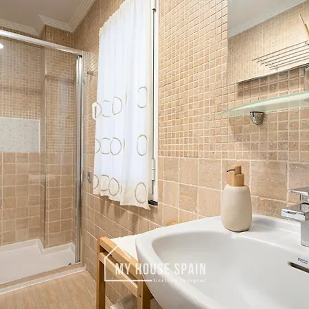 Myhousespain - único Piso Cerca De La Playa Gijón